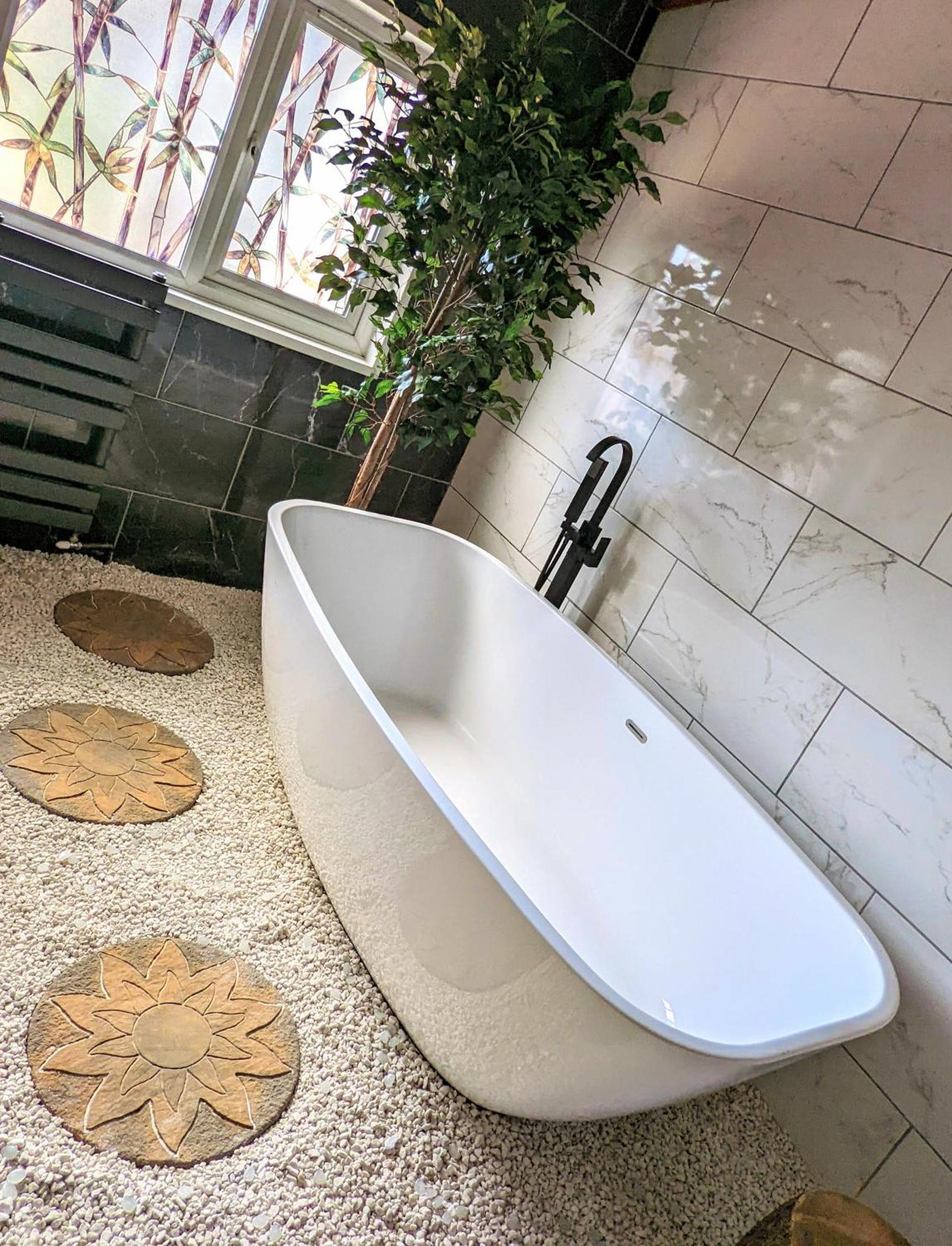 Kaoglen Zen-Feature Bath-Dunkeld-Route 500 Villa Balnald Bagian luar foto