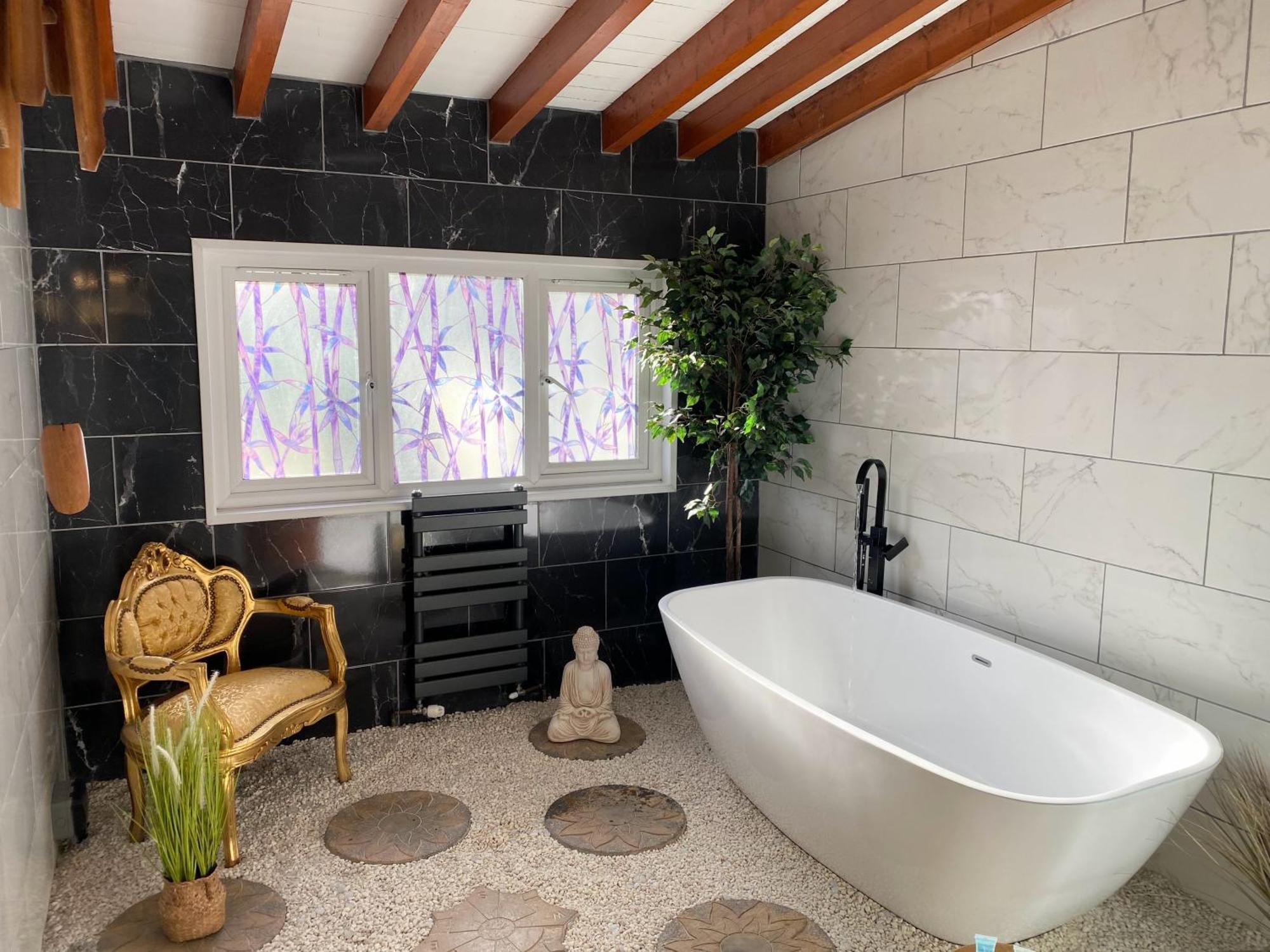 Kaoglen Zen-Feature Bath-Dunkeld-Route 500 Villa Balnald Bagian luar foto