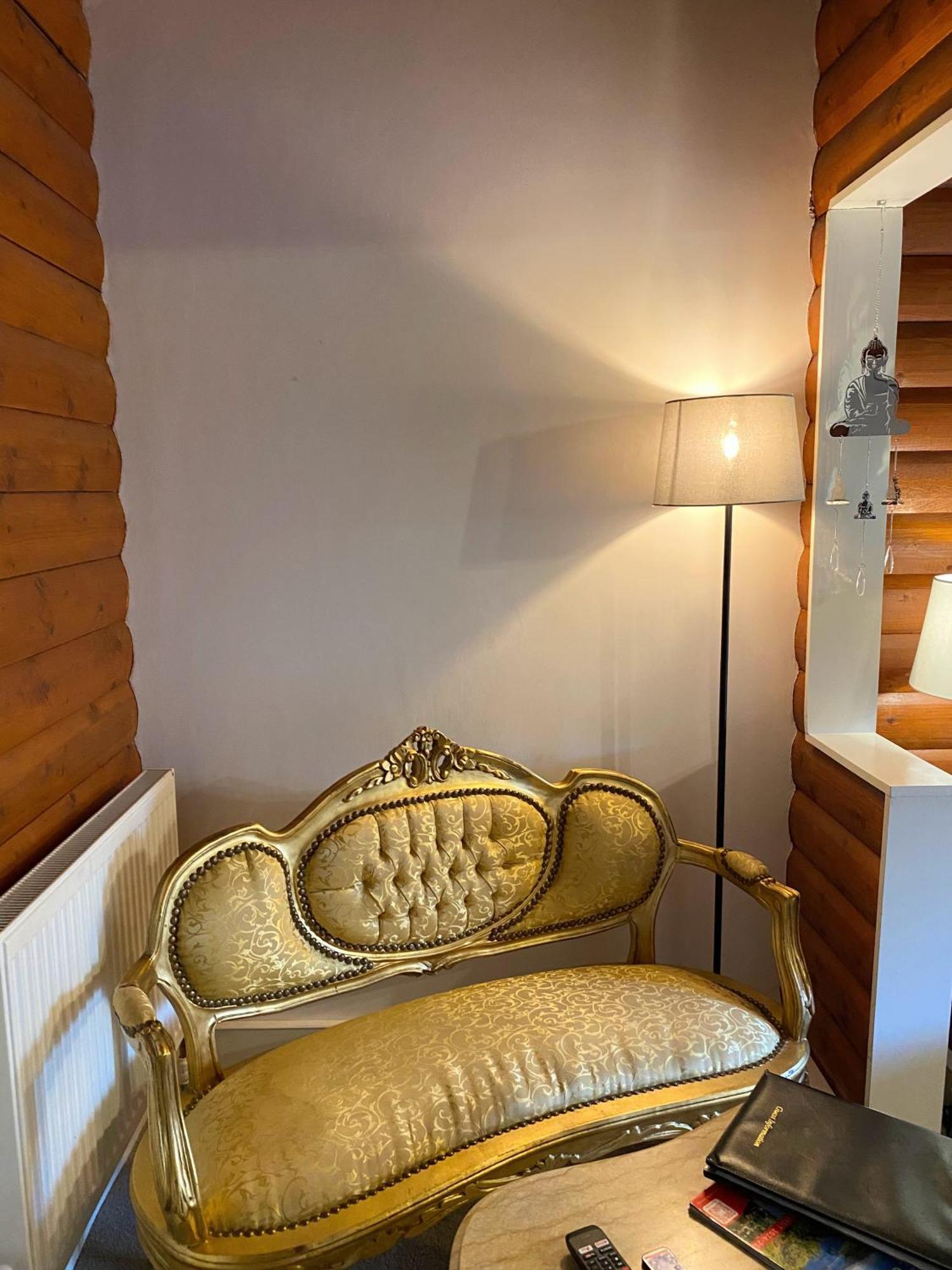 Kaoglen Zen-Feature Bath-Dunkeld-Route 500 Villa Balnald Bagian luar foto
