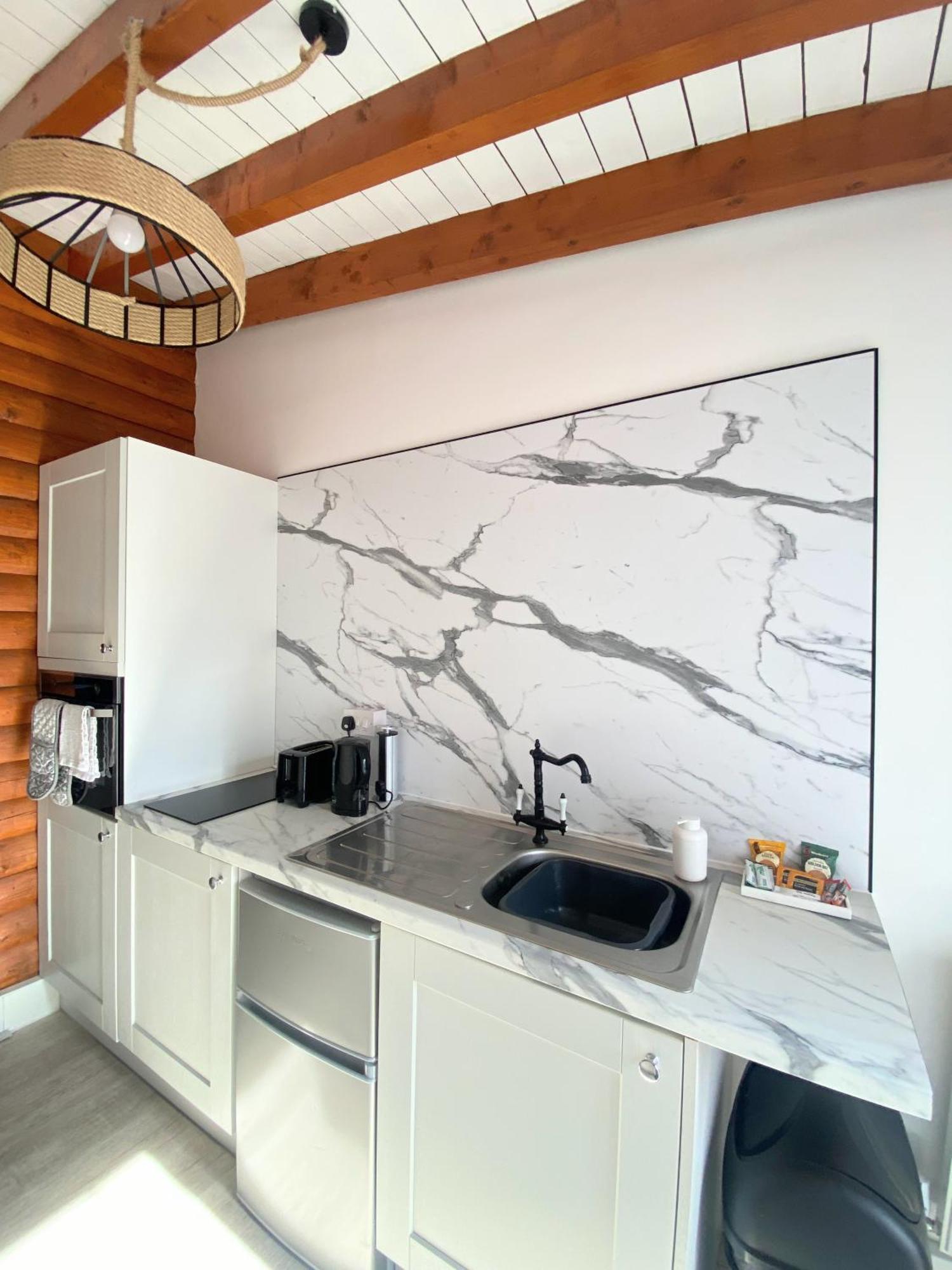 Kaoglen Zen-Feature Bath-Dunkeld-Route 500 Villa Balnald Bagian luar foto