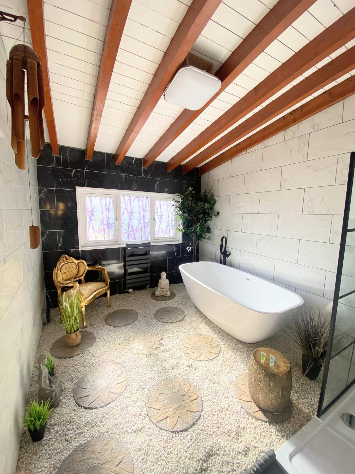 Kaoglen Zen-Feature Bath-Dunkeld-Route 500 Villa Balnald Bagian luar foto
